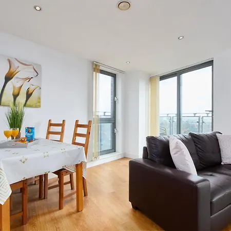 Bright Spacious Modern 2 Bed - Yorksha Great Location * Leeds (West Yorkshire)