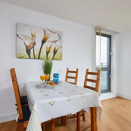 Apartment Bright Spacious Modern 2 Bed - Yorksha Great Location